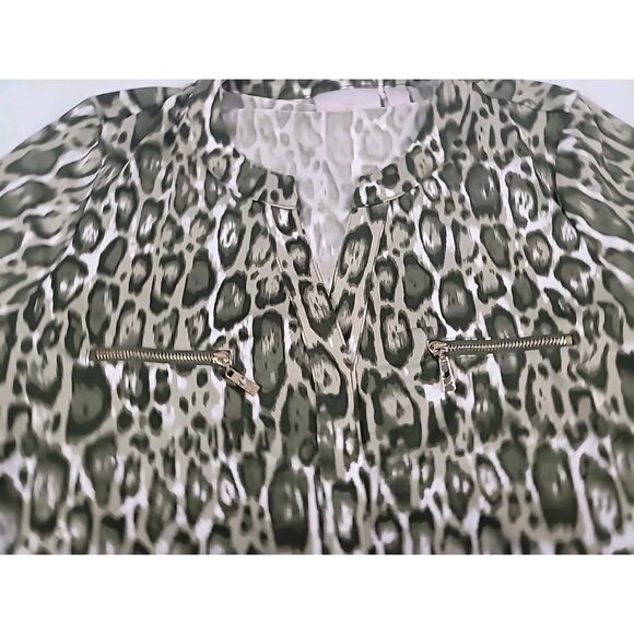 Belle Kim Gravel Blous Sz M Green White Animal Print Pullover V-Neck Long Sleeve - Picture 9 of 10